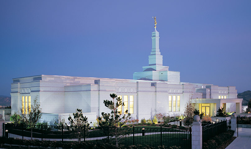 Featured image for “LDS Temples – Beautiful Holy Places Around the World”