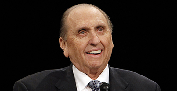Featured image for “LDS Church President Dies at Age 90”
