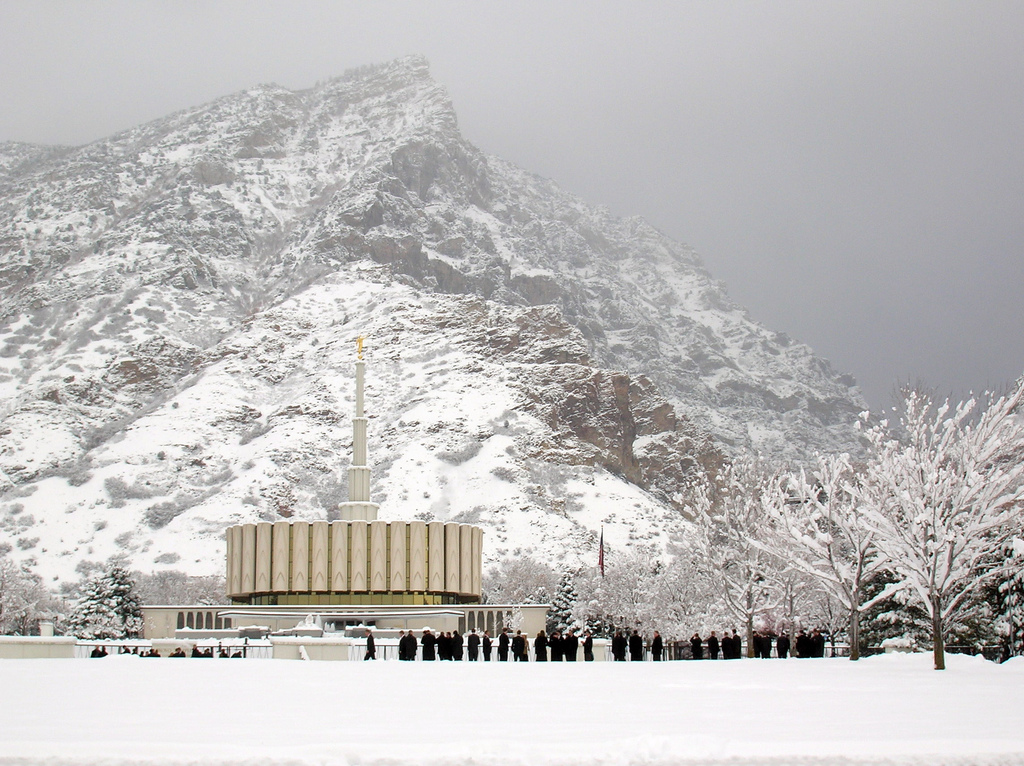 LDS Missionaries in the snow Latter-day Saint19.jpg