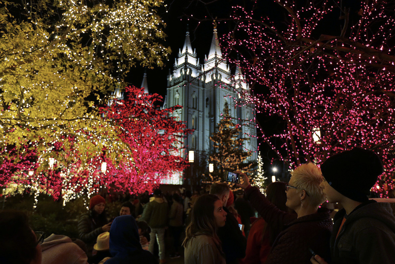 Salt Lake City Temple Square Christmas Lights LDS Mormon34.png