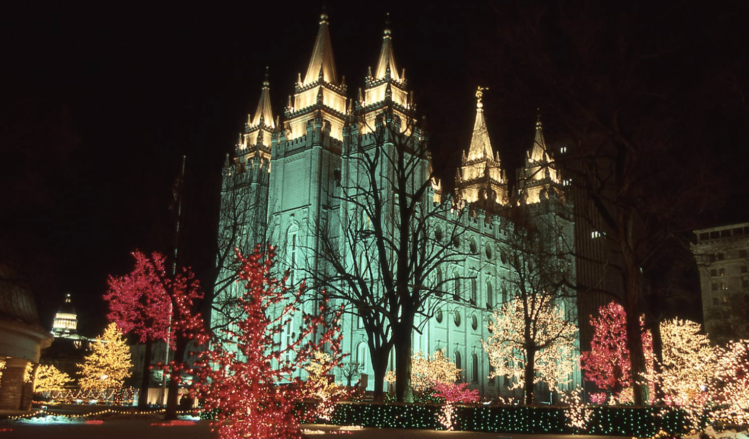 Salt Lake City Temple Square Christmas Lights LDS Mormon38.png