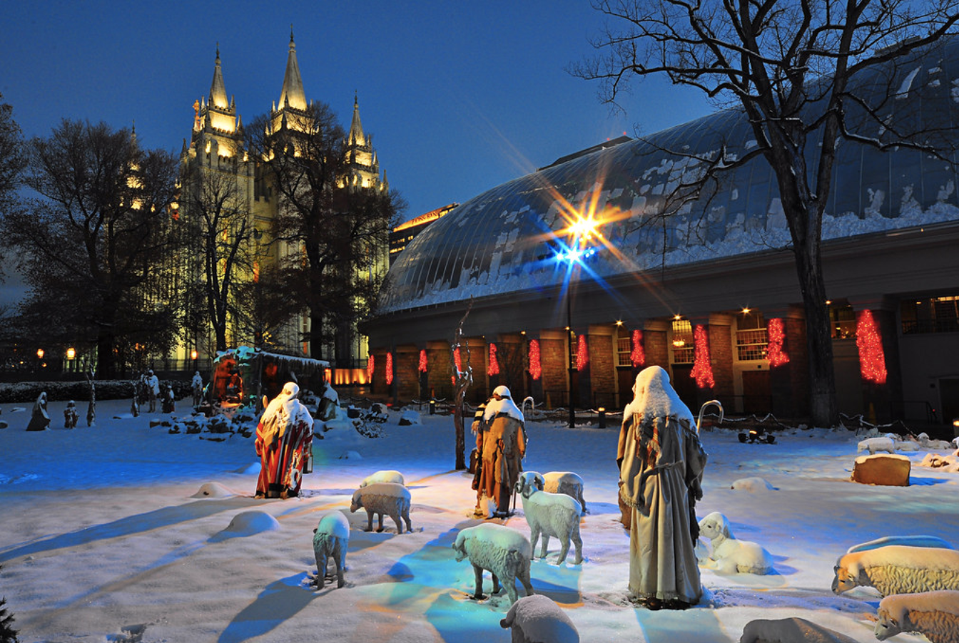 Salt Lake City Temple Square Christmas Lights LDS Mormon42.png