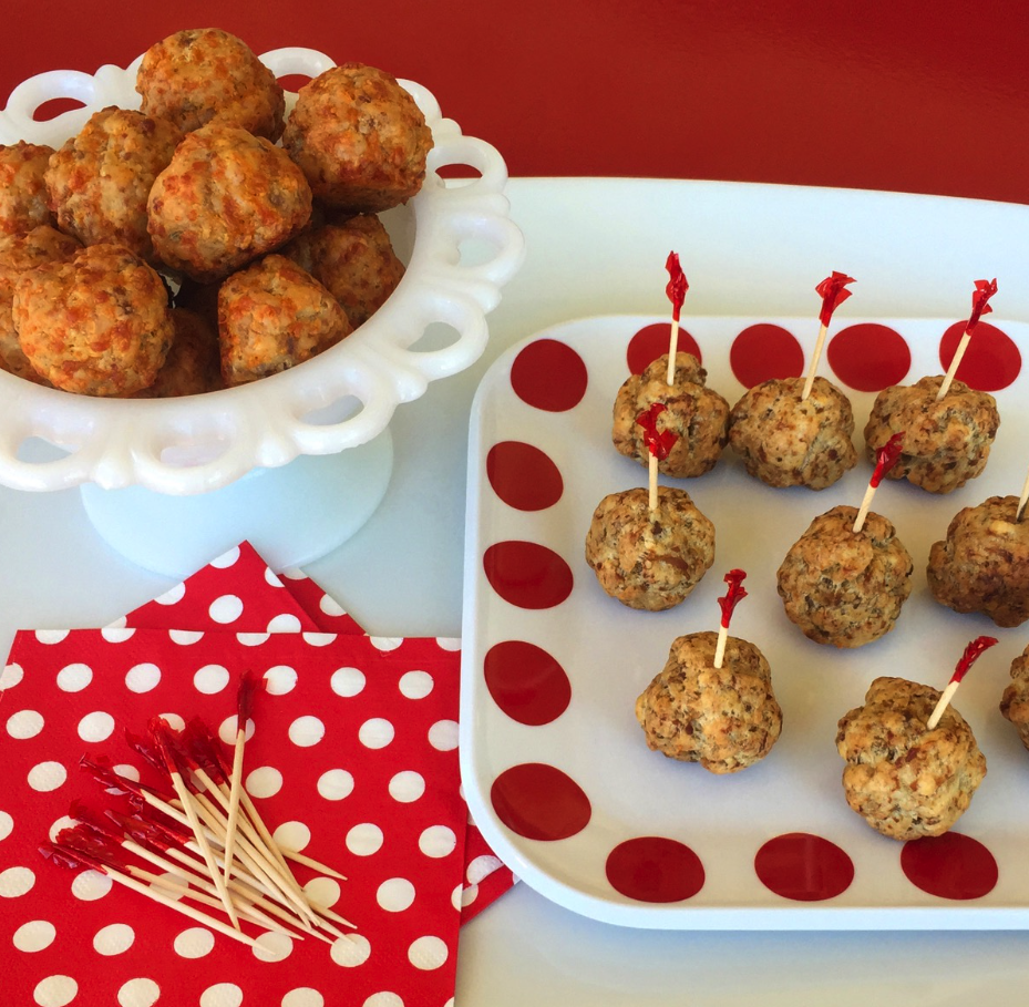 THE BEST Sausage Balls EVER! - The Pioneer Plate