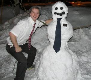 a LDS Missionaries in the snow Latter-day Saint20.jpg