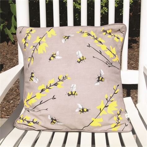 ?Check out these Adorable Bee &amp; Beehive Pillows, Home Decor