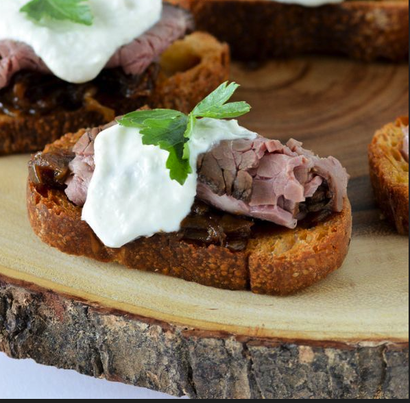 Beef Crostini With Horseradish Blue Cheese Cream - Pioneer Plate 